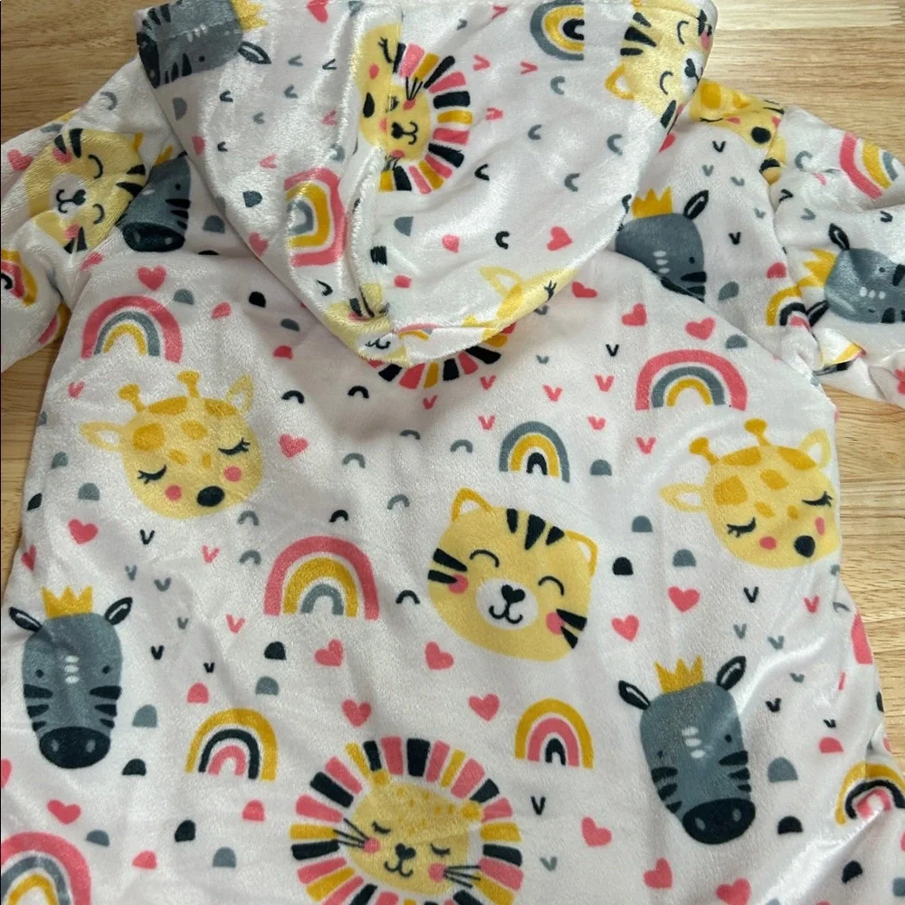 Zack & Zoey Colorful Animal Print Plush Pink and white Robe, 0-9 months NWT